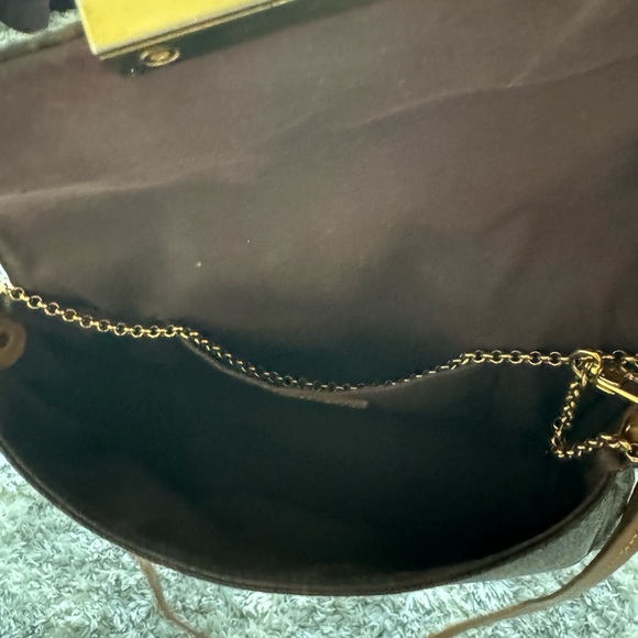 Authentic Louis Vuitton Favorite crossbody - Picture 6 of 8
